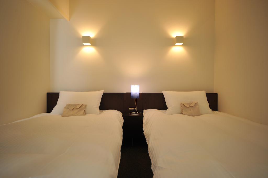 7 Days Hotel Plus Коті Номер фото